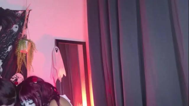 Image 2 of kemmadakii Stream on Chaturbate on 8 days ago