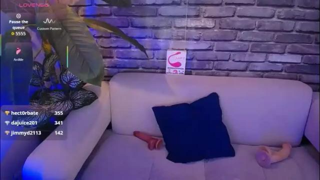 Image 3 of kenda_hot Stream on Chaturbate on 1 month ago