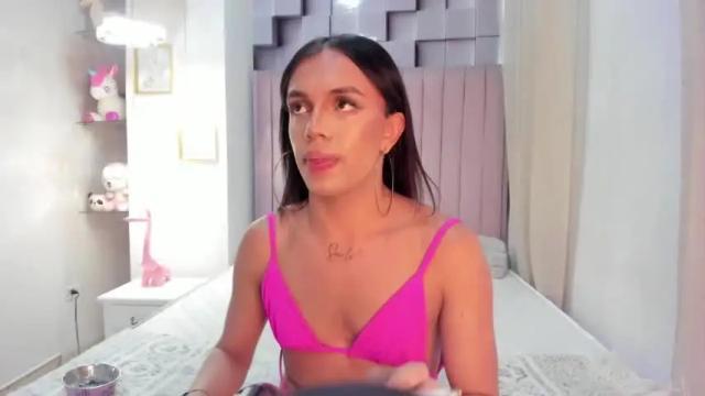 Image 6 of kendaall_fox Stream on Chaturbate on 15 months ago