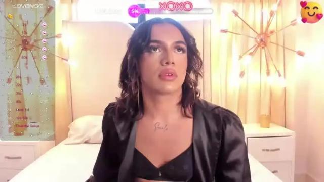 Image 2 of kendaall_fox Stream on Chaturbate on 14 months ago