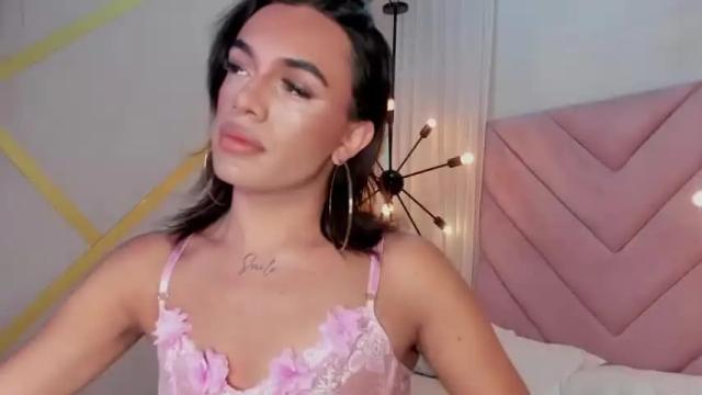 Image 2 of kendaall_fox Stream on Chaturbate on 13 months ago