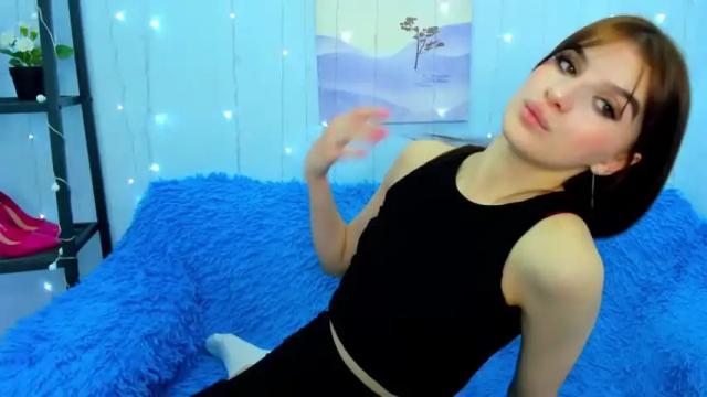 Image 7 of kendal__lov Stream on Chaturbate on 22 months ago