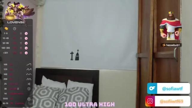 Image 4 of kendall77curlyhair Stream on Chaturbate on 19 months ago