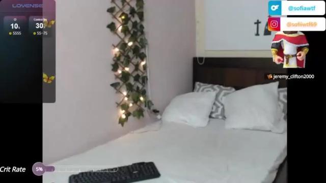 Image 8 of kendall77curlyhair Stream on Chaturbate on 19 months ago