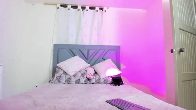 Image 4 of kendall_ewers Stream on Chaturbate on 14 months ago