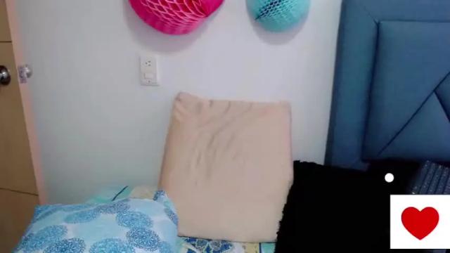 Image 10 of kendall_suarez Stream on Chaturbate on 15 months ago