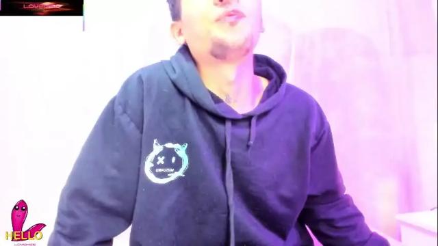 Image 8 of kendalltaylorr Stream on Chaturbate on 29 days ago