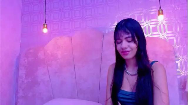 Image 10 of kendalltaylorr Stream on Chaturbate on 1 month ago