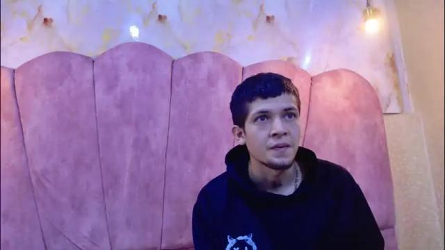 Image 3 of kendalltaylorr Stream on Chaturbate on 28 days ago