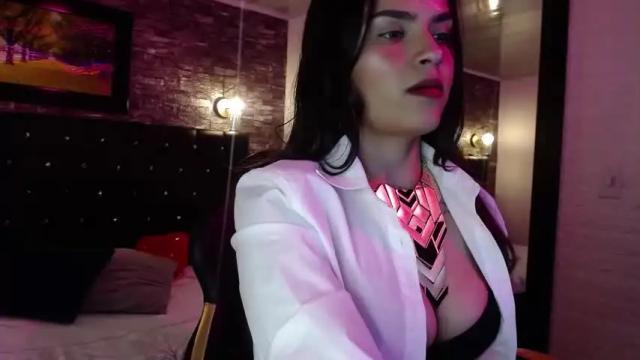 Image 3 of kenday__west Stream on Chaturbate on 18 months ago