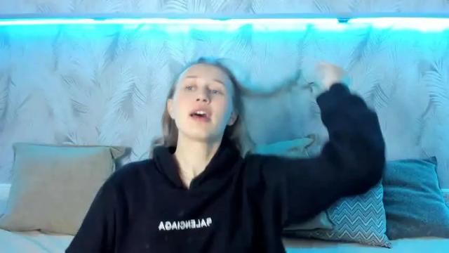 Image 3 of kendl_led Stream on Chaturbate on 13 months ago