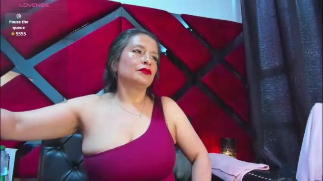 Image 4 of kendra_foxxy_ Stream on Chaturbate on 22 days ago