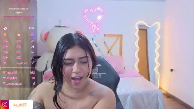 Image 3 of kendra_tay Stream on Chaturbate on 3 months ago
