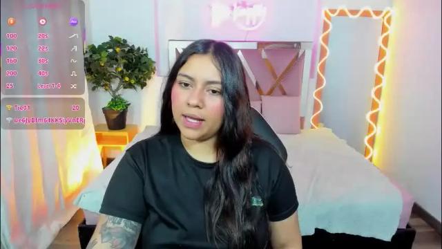 Image 8 of kendra_tay Stream on Chaturbate on 1 month ago