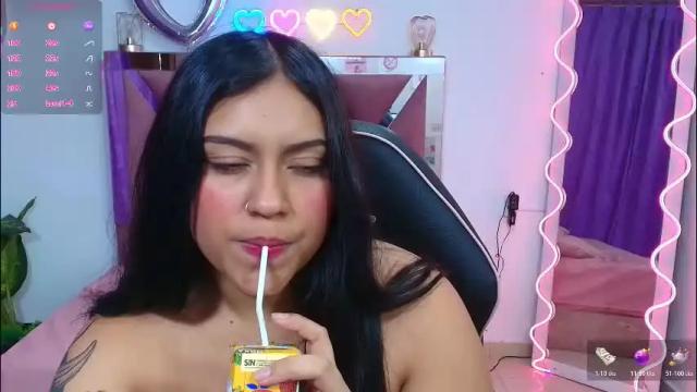 Image 4 of kendra_tay Stream on Chaturbate on 3 days ago