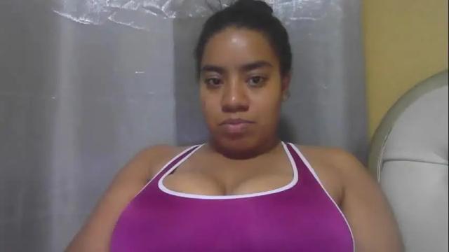 Image 4 of kendrabigass Stream on Chaturbate on 10 days ago