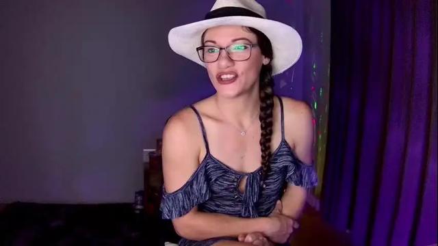 Image 3 of kendracam69 Stream on Chaturbate on 1 month ago