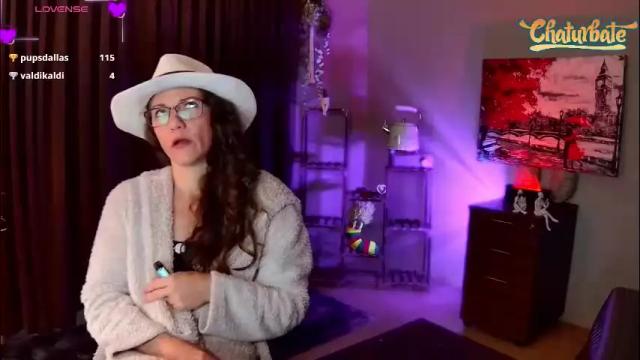Image 4 of kendracam69 Stream on Chaturbate on 2 months ago