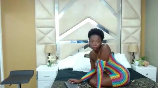 Image 4 of kendralois Stream on Chaturbate on 26 months ago