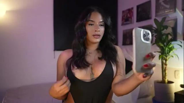 Image 2 of kendrasmithts Stream on Chaturbate on 7 days ago