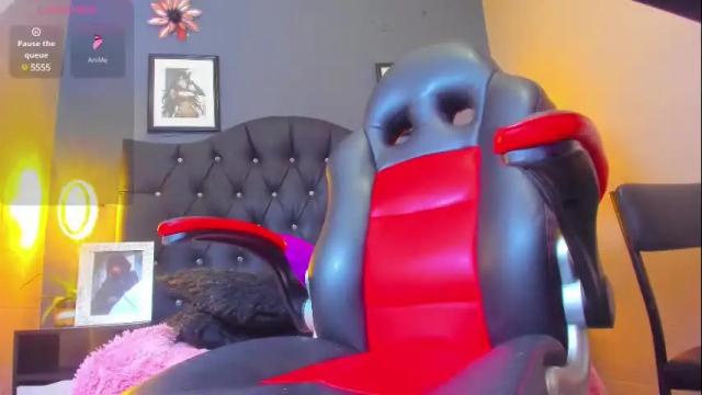 Image 7 of kenia_fox1 Stream on Chaturbate on 22 days ago
