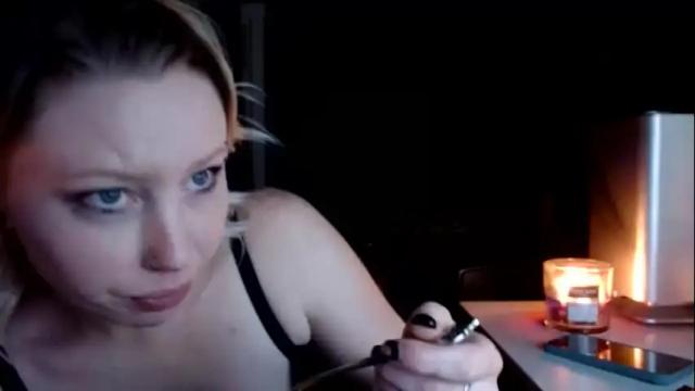 Image 12 of kenickiesnow Stream on Chaturbate on 19 months ago