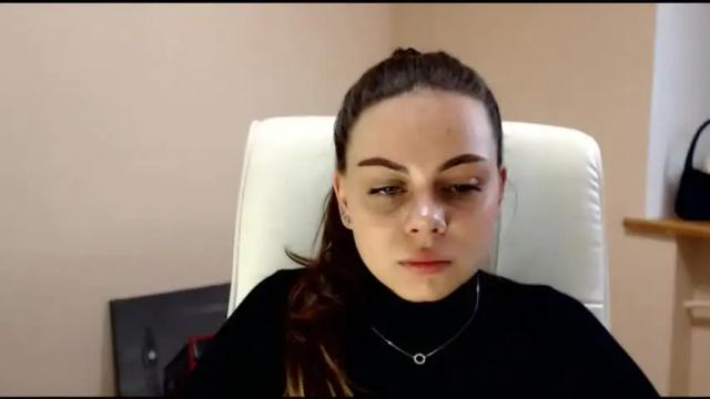 Image 3 of kenya_grace Stream on Chaturbate on 18 months ago