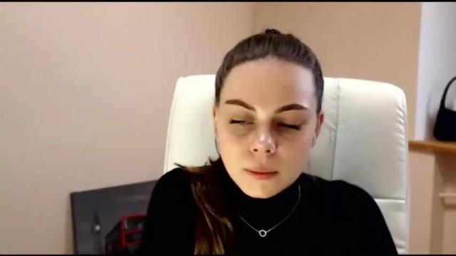 Image 4 of kenya_grace Stream on Chaturbate on 18 months ago