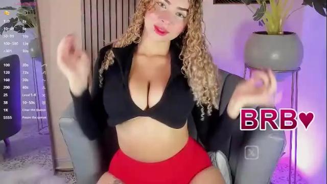 Image 4 of kenykitty Stream on Chaturbate on 1 month ago