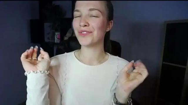 Image 10 of kenzie_theone Stream on Chaturbate on 14 months ago