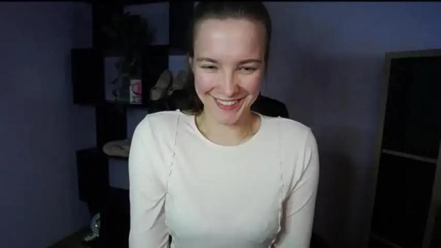 Image 4 of kenzie_theone Stream on Chaturbate on 14 months ago