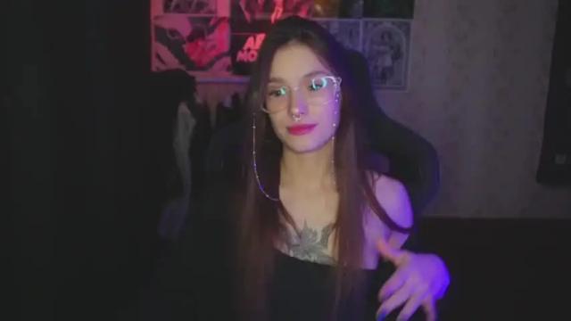 Image 12 of kerrie_crystal Stream on Chaturbate on 18 months ago