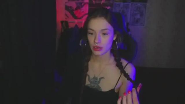 Image 10 of kerrie_crystal Stream on Chaturbate on 16 months ago