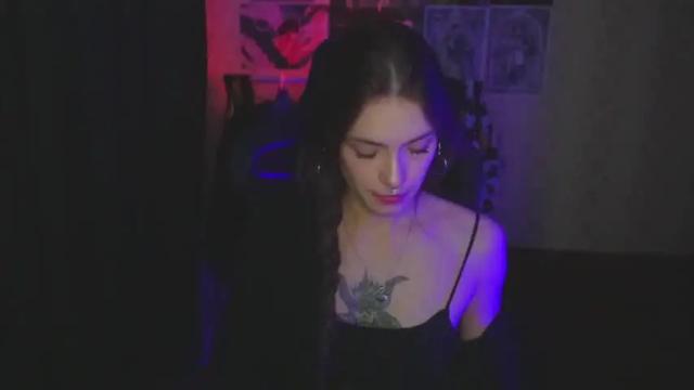 Image 12 of kerrie_crystal Stream on Chaturbate on 16 months ago