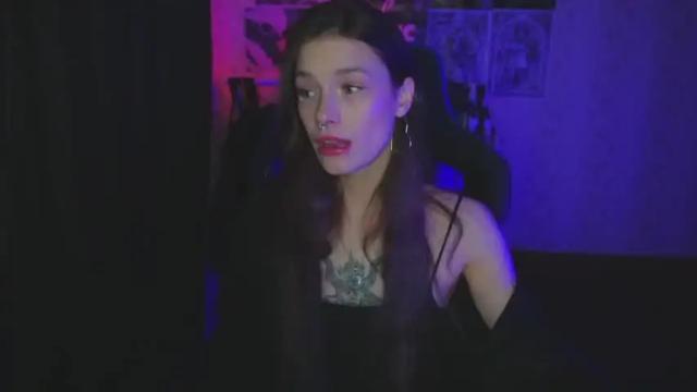 Image 2 of kerrie_crystal Stream on Chaturbate on 16 months ago