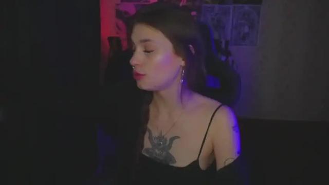 Image 8 of kerrie_crystal Stream on Chaturbate on 16 months ago