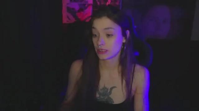 Image 10 of kerrie_crystal Stream on Chaturbate on 16 months ago