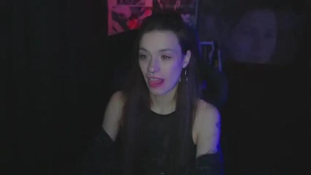 Image 3 of kerrie_crystal Stream on Chaturbate on 16 months ago
