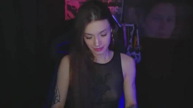 Image 8 of kerrie_crystal Stream on Chaturbate on 16 months ago
