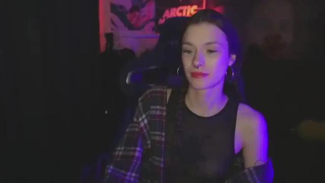Image 7 of kerrie_crystal Stream on Chaturbate on 15 months ago