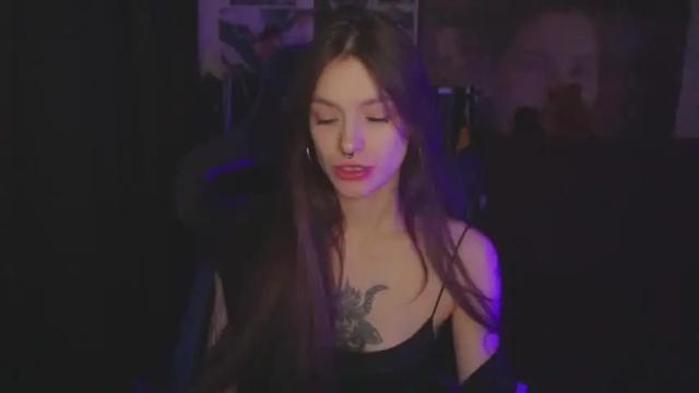 Image 12 of kerrie_crystal Stream on Chaturbate on 14 months ago