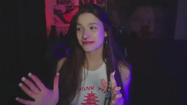 Image 2 of kerrie_crystal Stream on Chaturbate on 14 months ago