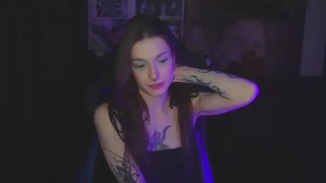Image 12 of kerrie_crystal Stream on Chaturbate on 14 months ago