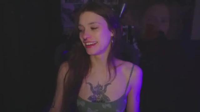 Image 12 of kerrie_crystal Stream on Chaturbate on 14 months ago