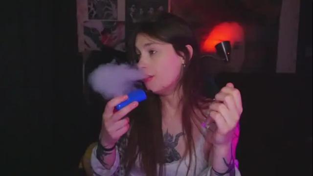 Thumbnail 1, kerrie_crystal's Stream at Chaturbate, 6 months ago