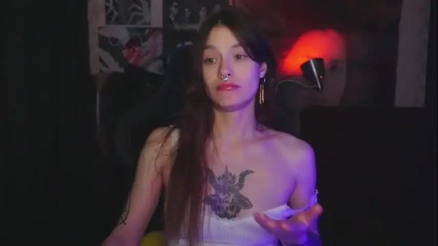 Image 8 of kerrie_crystal Stream on Chaturbate on 6 months ago