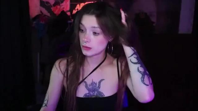 Image 2 of kerrie_crystal Stream on Chaturbate on 5 months ago