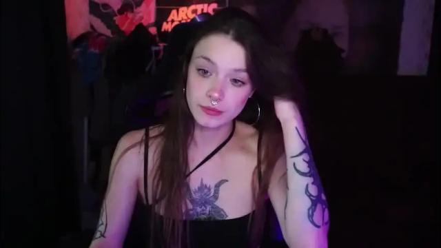 Image 3 of kerrie_crystal Stream on Chaturbate on 5 months ago