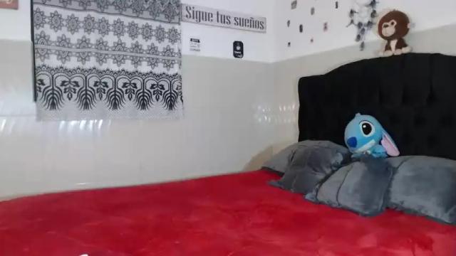 Image 2 of kerstin_janell Stream on Chaturbate on 19 months ago