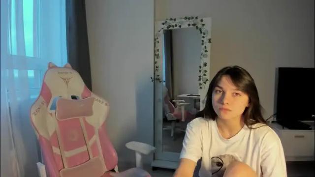 Thumbnail 1, kesh_mne's Stream at Chaturbate, 1 month ago